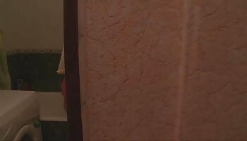 Claudine, die Ballerina, geile reife deutsche spielt mit mir vor der Webcam.